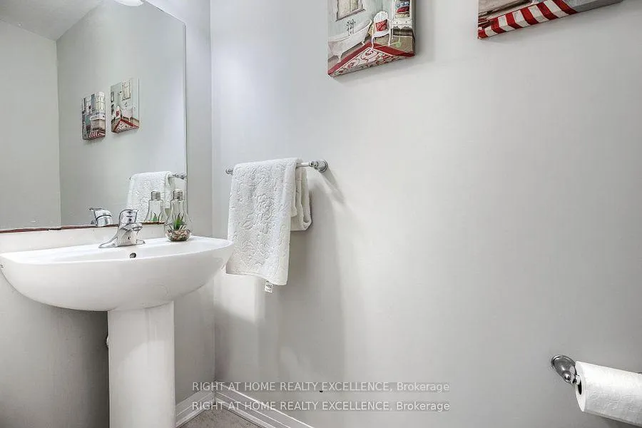 Photo 8 of 16 Vitality Drive, Kitchener, Huron Park — HOMEH