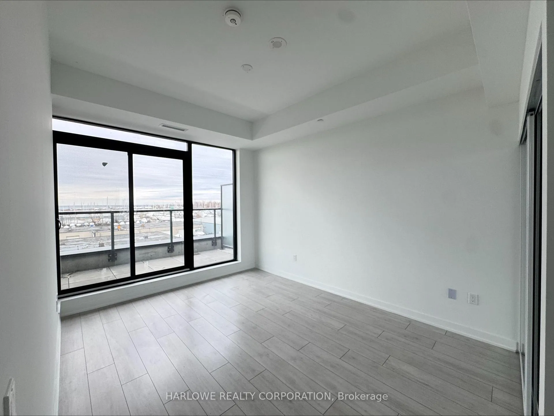 Photo 5 of Unit PH519 D, 1614 Charles Street, Whitby, Port Whitby — HOMEH