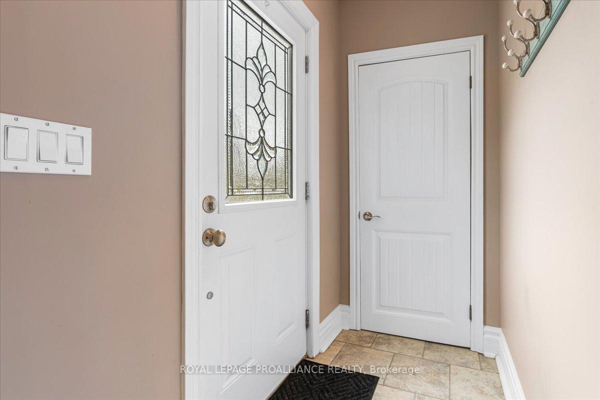 Photo 5 of 8 Carmen Avenue, Belleville, Belleville Ward — HOMEH