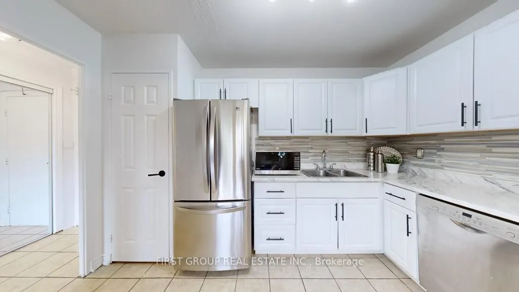 Photo 16 of Unit 502, 60 Pavane Linkway Way, Toronto, Flemingdon Park — HOMEH