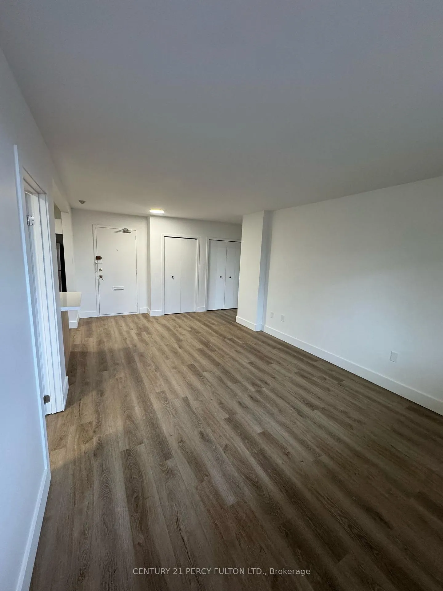 Photo 5 of Unit 409, 2 Park Vista Drive, Toronto, O'Connor-Parkview — HOMEH