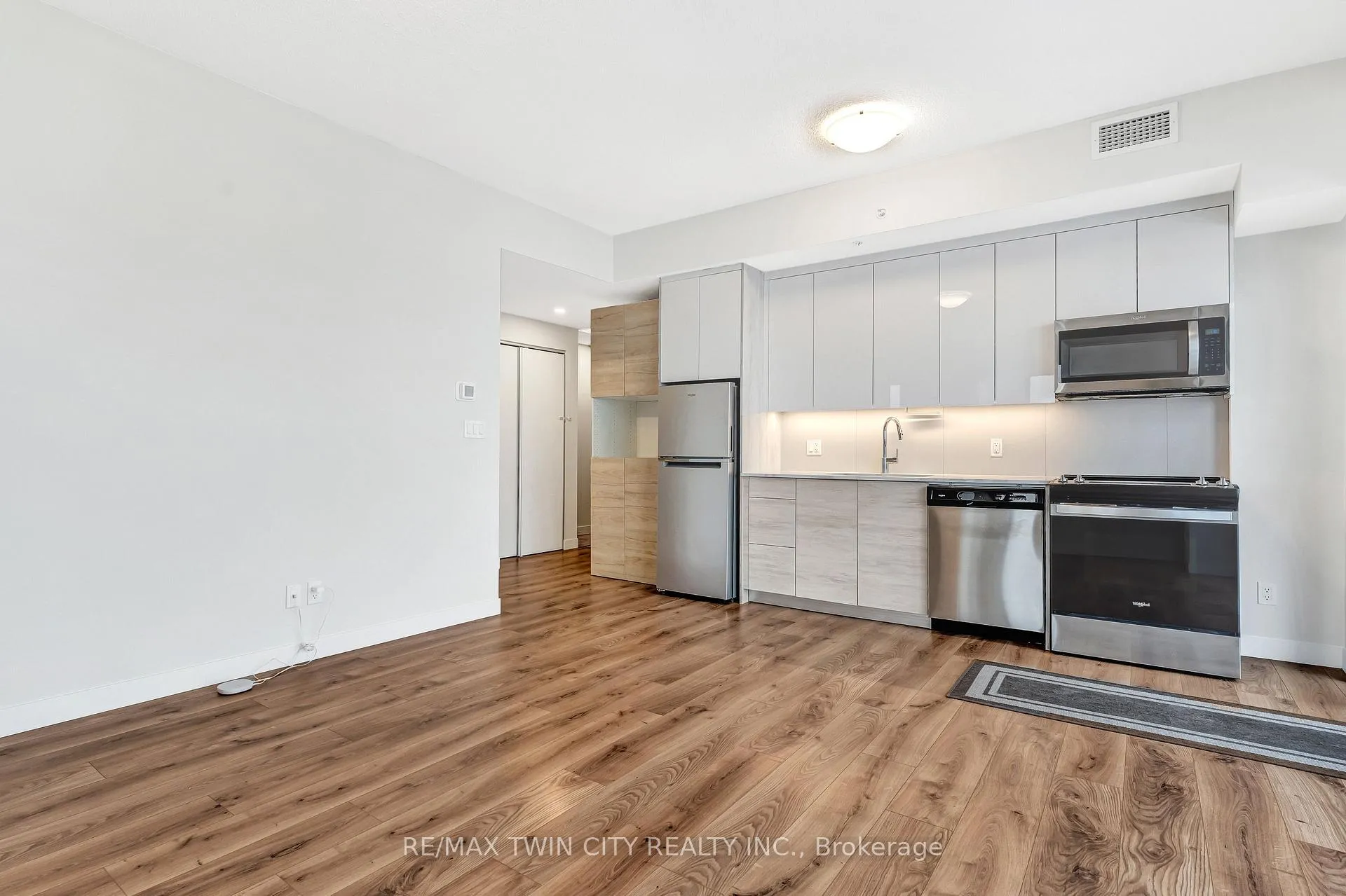 Photo 18 of Unit 1214, 60 Frederick Street, Kitchener — HOMEH