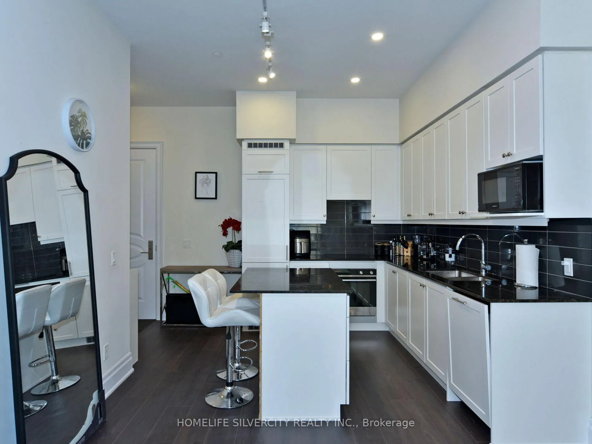Photo 16 of Unit 111, 9075 Jane Street, Vaughan, Concord — HOMEH
