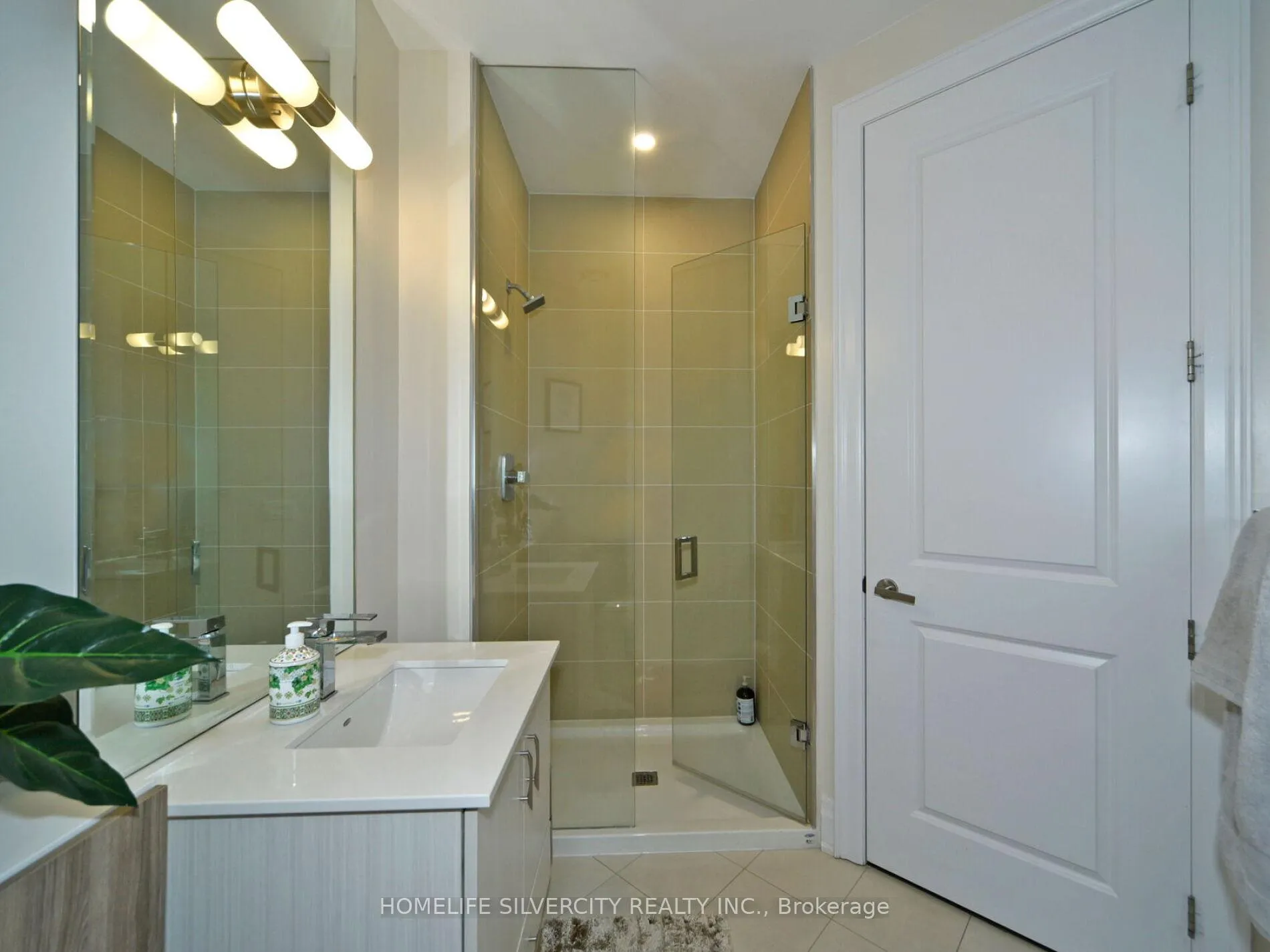 Photo 35 of Unit 111, 9075 Jane Street, Vaughan, Concord — HOMEH