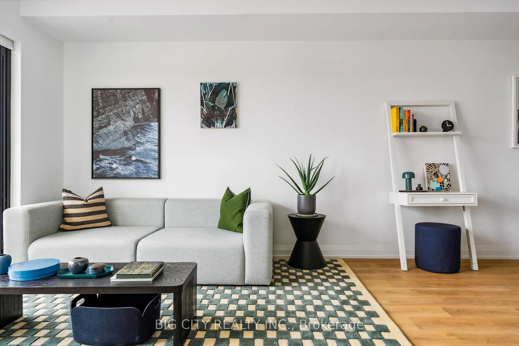 Photo 13 of Unit 709, 36 Brentcliffe Road, Toronto, Thorncliffe Park — HOMEH