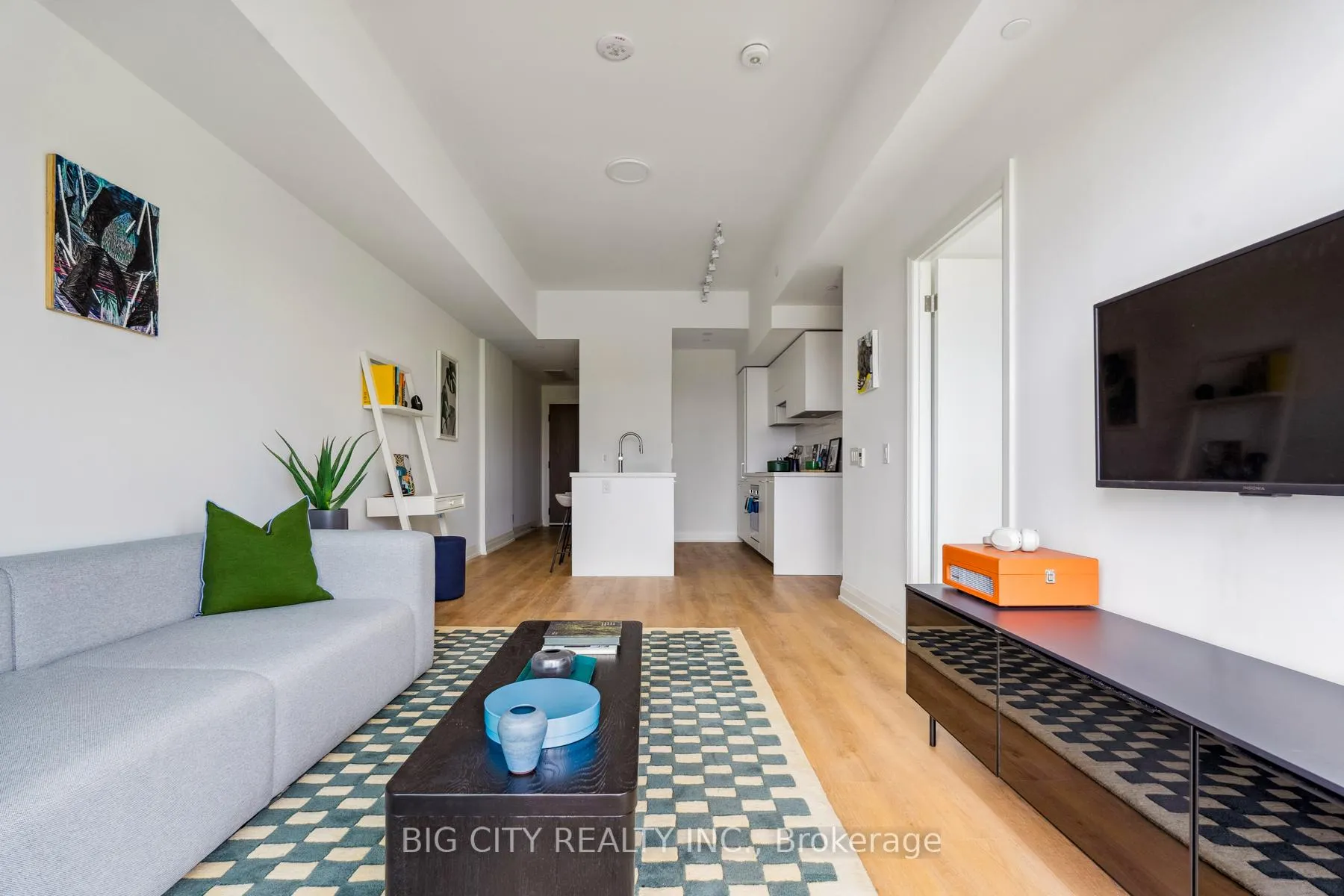 Photo 15 of Unit 709, 36 Brentcliffe Road, Toronto, Thorncliffe Park — HOMEH