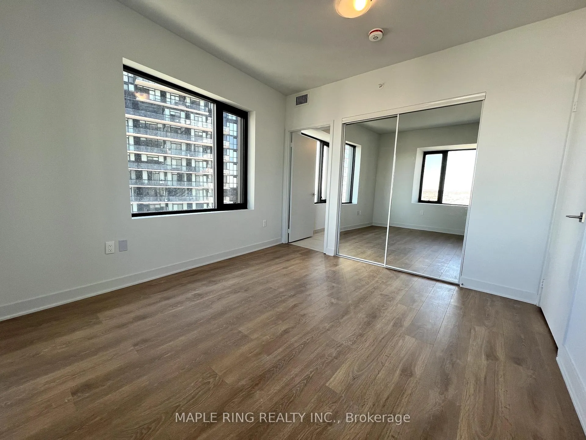 Photo 9 of Unit 2104, 2920 Highway 7 Road, Vaughan, Concord — HOMEH