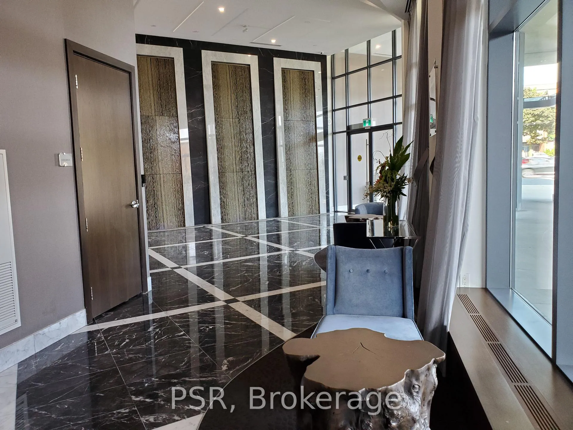 Photo 6 of Unit 337, 7608 Yonge Street, Vaughan, Crestwood-Springfarm-Yorkhill — HOMEH