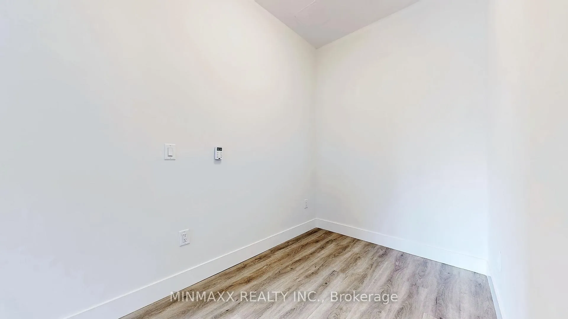 Photo 24 of Unit 206, 1000 Lackner Place, Kitchener — HOMEH