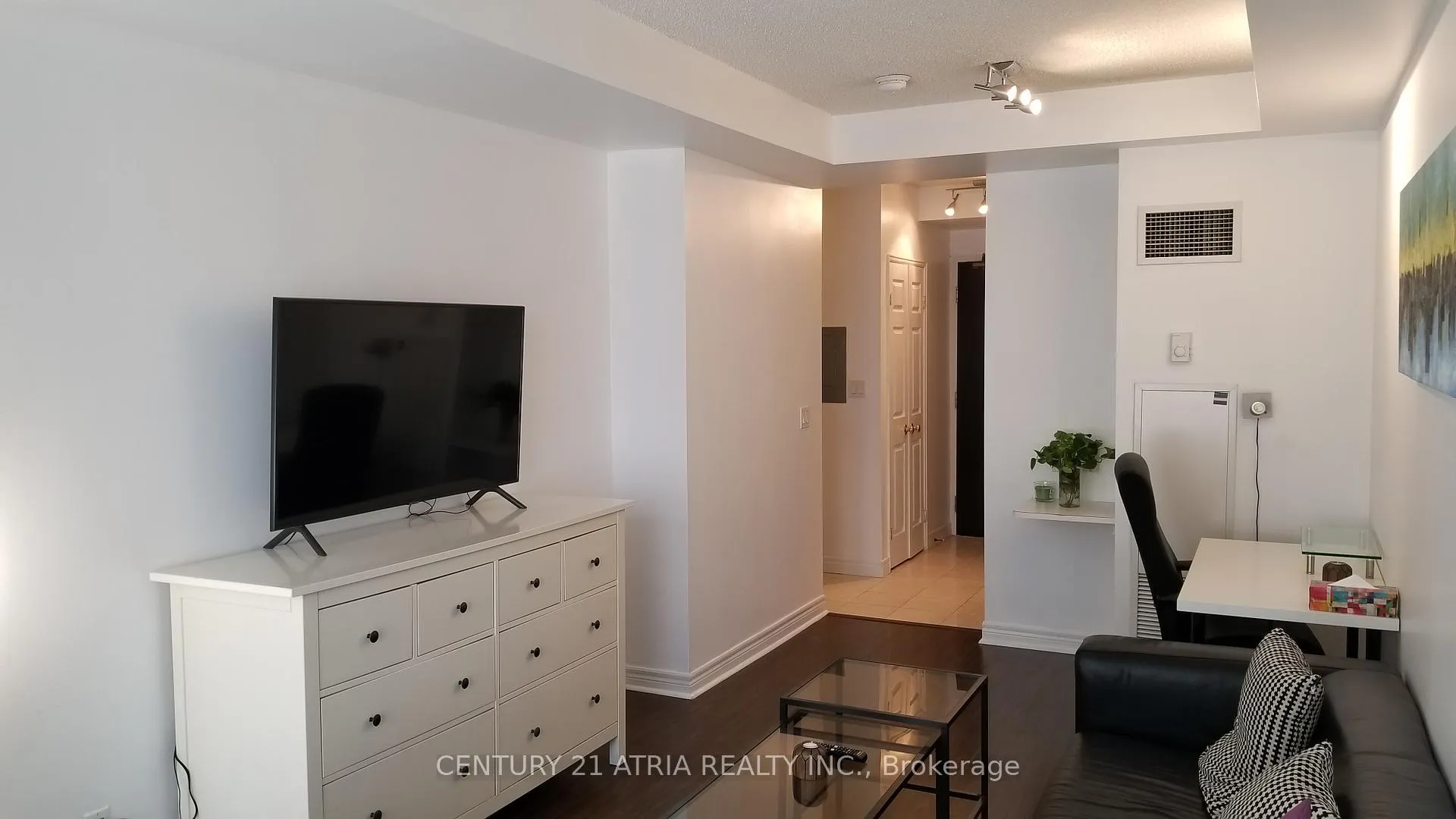 Photo 6 of Unit 1606, 55 Bloor Street E, Toronto, Church-Yonge Corridor — HOMEH