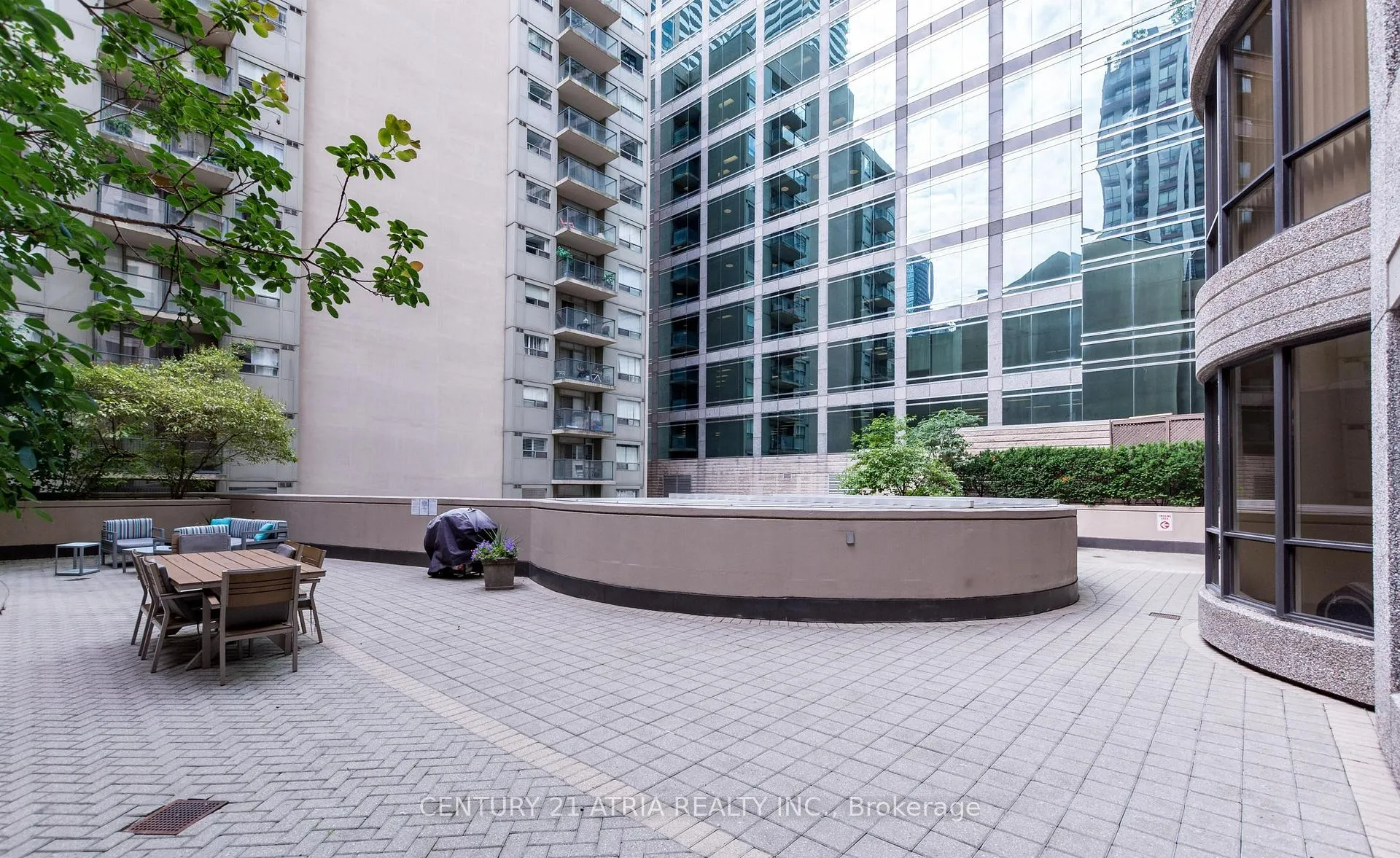 Photo 12 of Unit 1606, 55 Bloor Street E, Toronto, Church-Yonge Corridor — HOMEH