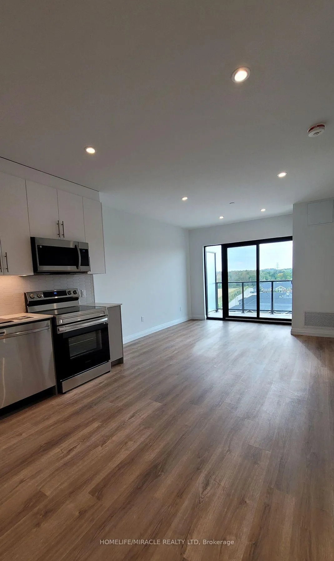 Photo 2 of Unit 618, 525 New Dundee Road, Kitchener — HOMEH