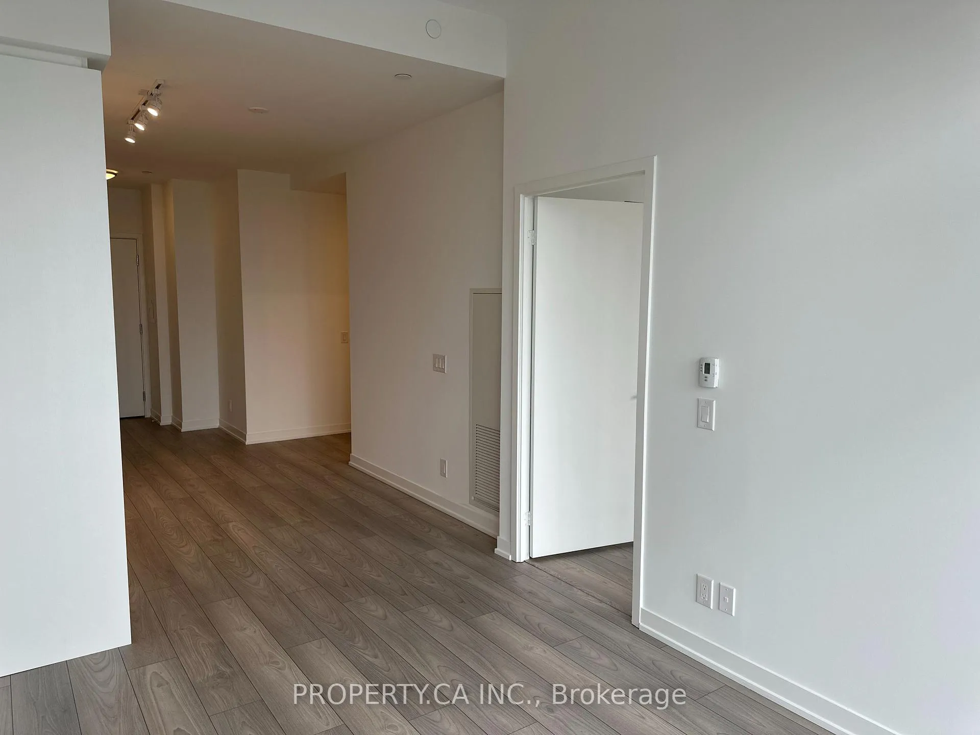 Photo 9 of Unit 409, 285 Dufferin Street, Toronto, South Parkdale — HOMEH