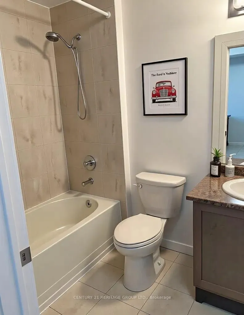 Photo 8 of Unit 322, 35 Southshore Crescent, Hamilton, Lakeshore — HOMEH