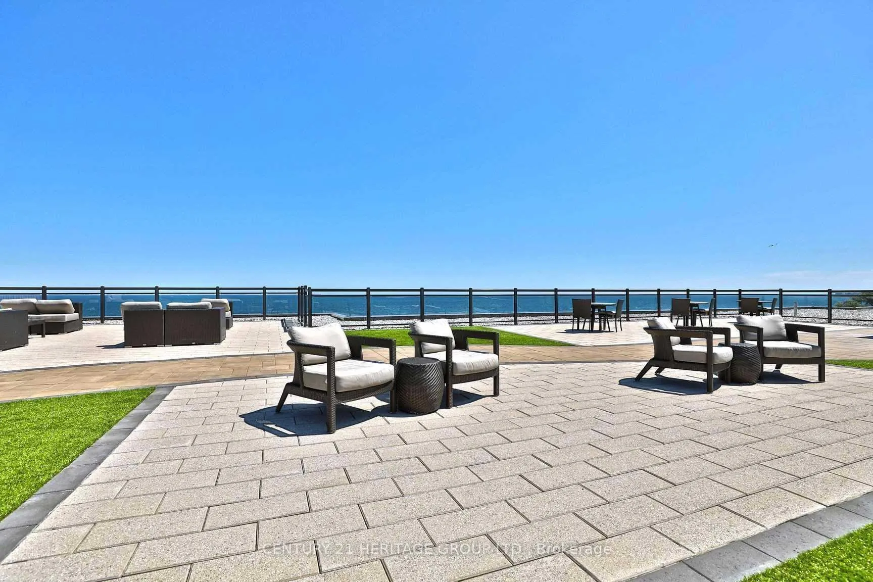 Photo 17 of Unit 322, 35 Southshore Crescent, Hamilton, Lakeshore — HOMEH