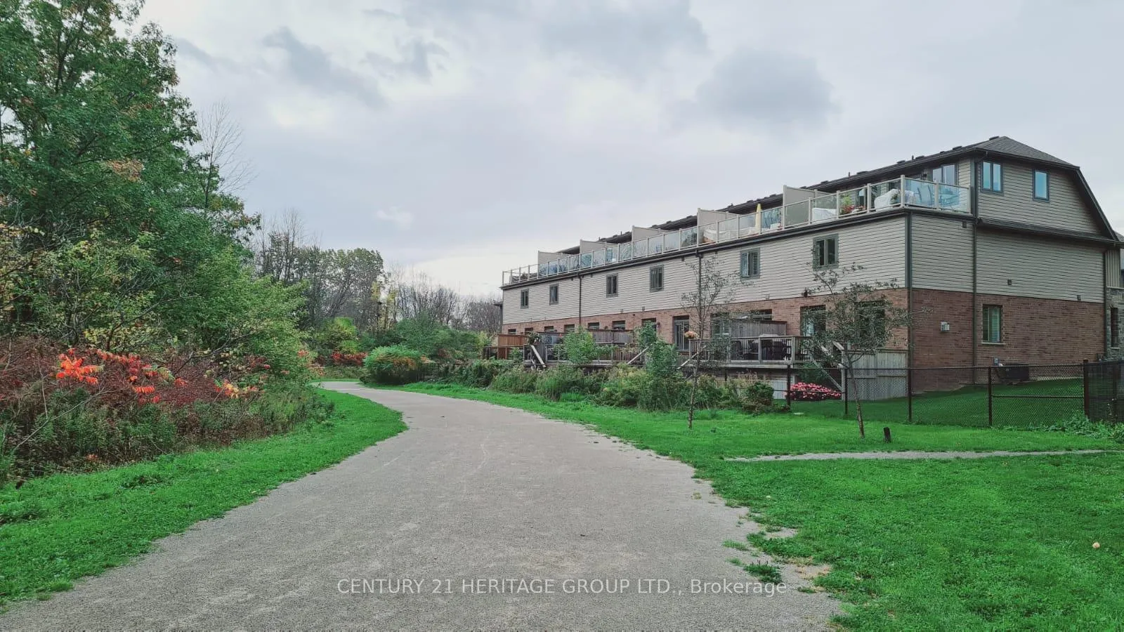 Photo 19 of Unit 322, 35 Southshore Crescent, Hamilton, Lakeshore — HOMEH