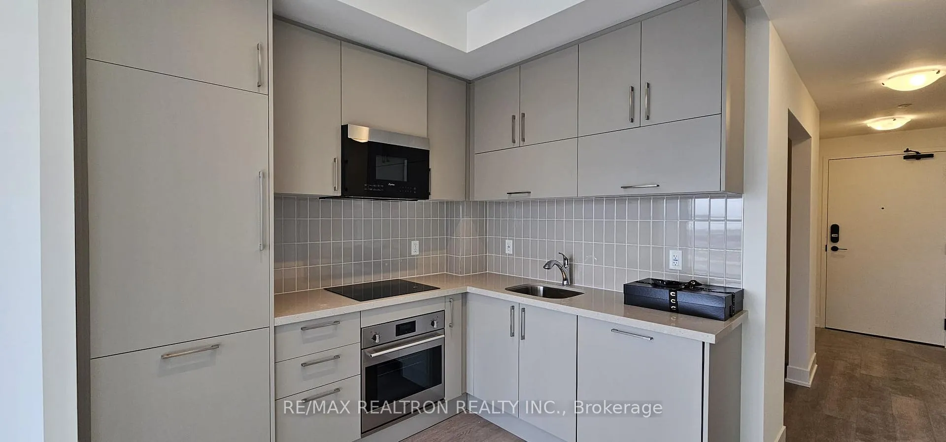 Photo 9 of Unit 1105, 38 Andre De Grasse Street, Markham, Unionville — HOMEH