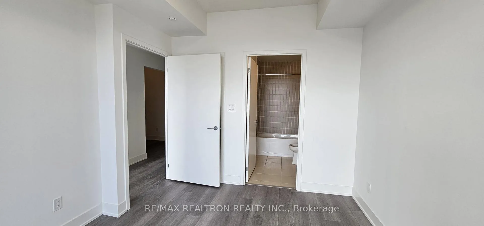 Photo 13 of Unit 1105, 38 Andre De Grasse Street, Markham, Unionville — HOMEH