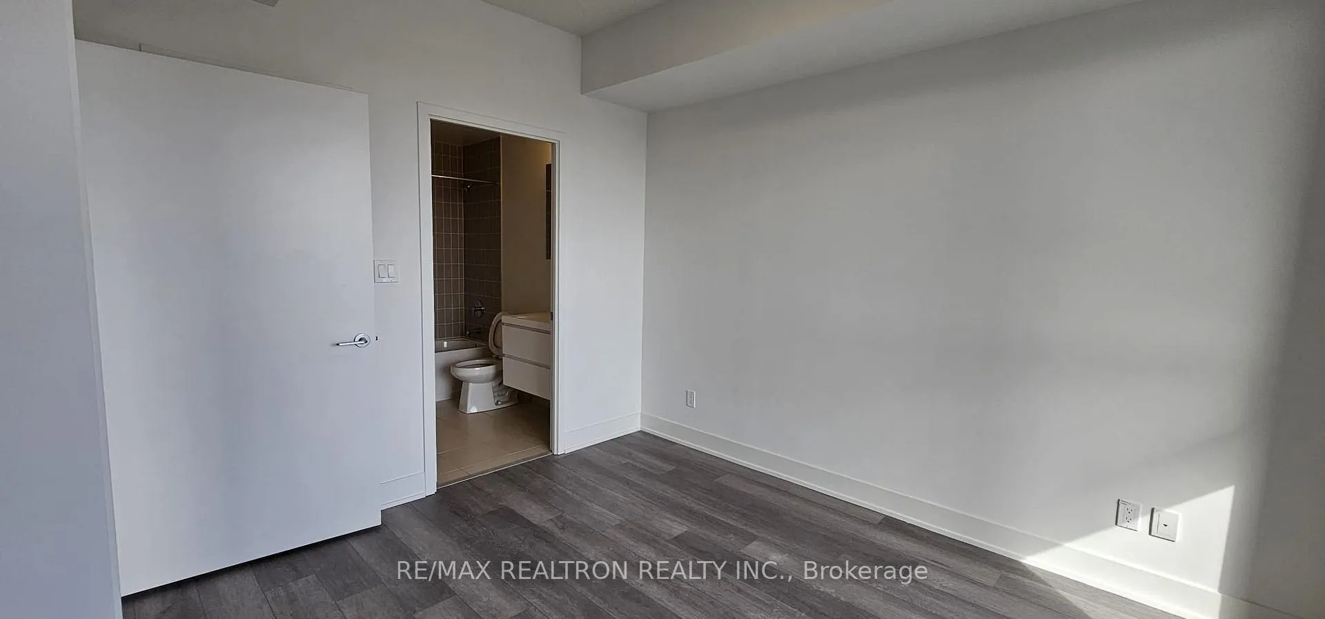 Photo 15 of Unit 1105, 38 Andre De Grasse Street, Markham, Unionville — HOMEH