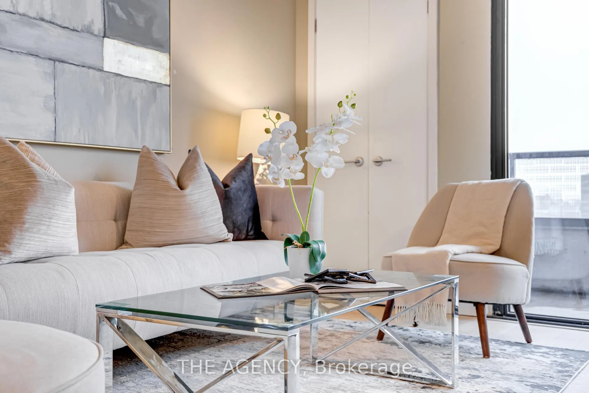 Photo 7 of Unit 711, 383 Sorauren Avenue, Toronto, Roncesvalles — HOMEH