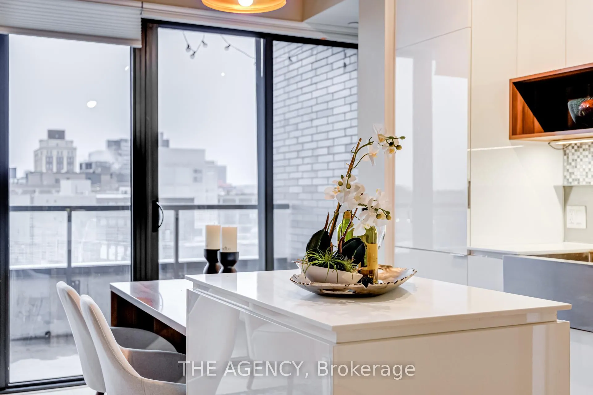 Photo 9 of Unit 711, 383 Sorauren Avenue, Toronto, Roncesvalles — HOMEH