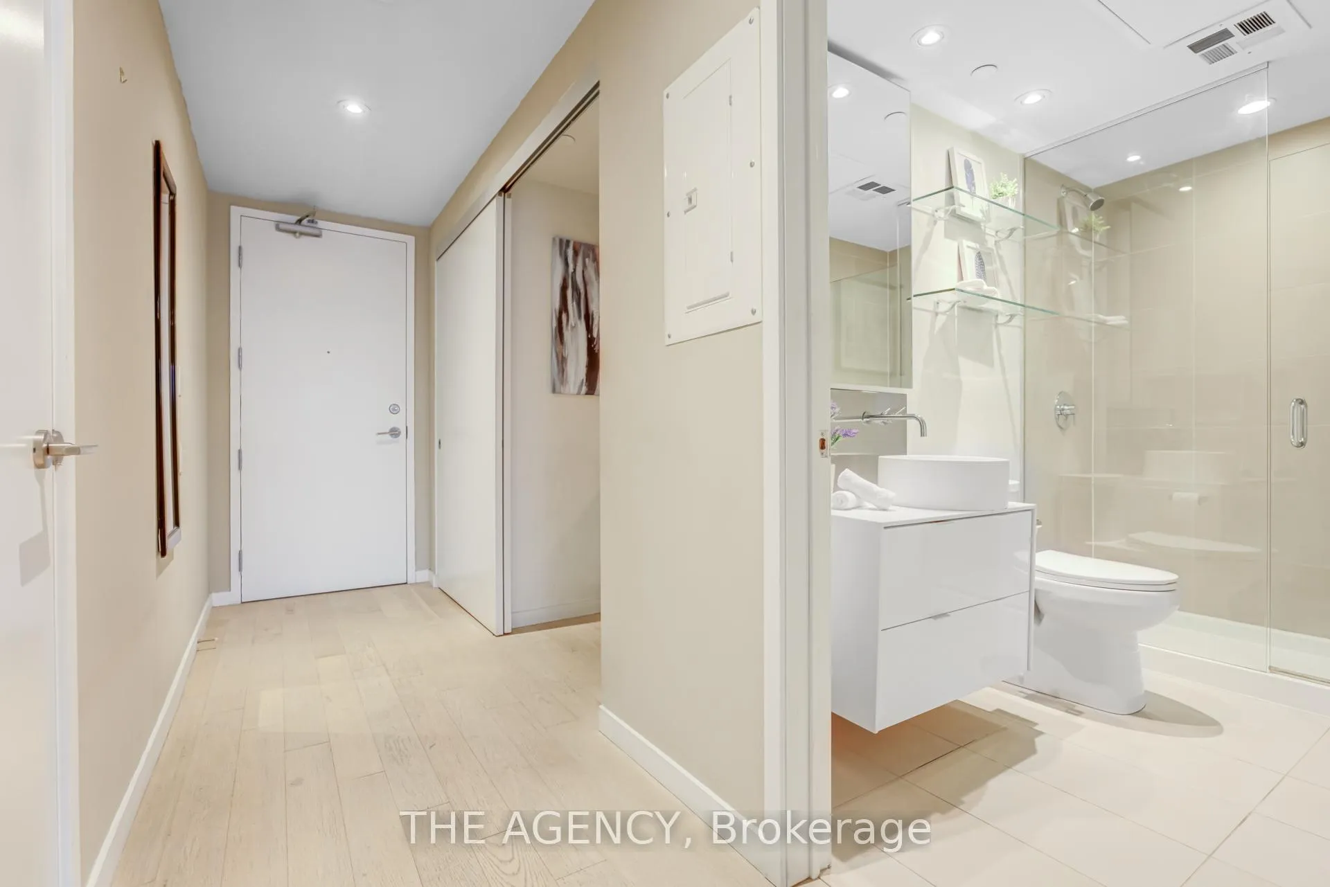 Photo 17 of Unit 711, 383 Sorauren Avenue, Toronto, Roncesvalles — HOMEH