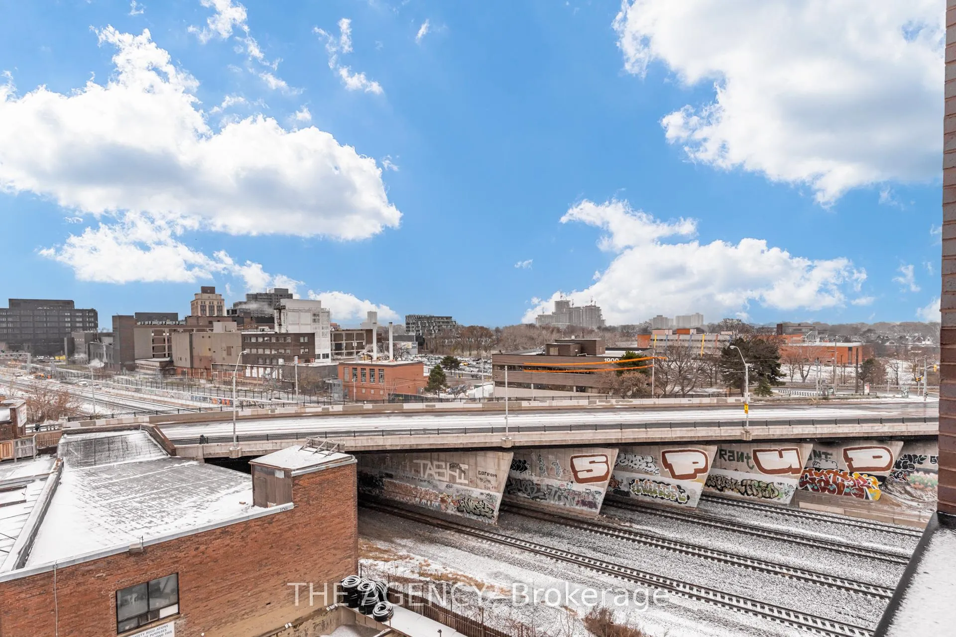Photo 24 of Unit 711, 383 Sorauren Avenue, Toronto, Roncesvalles — HOMEH