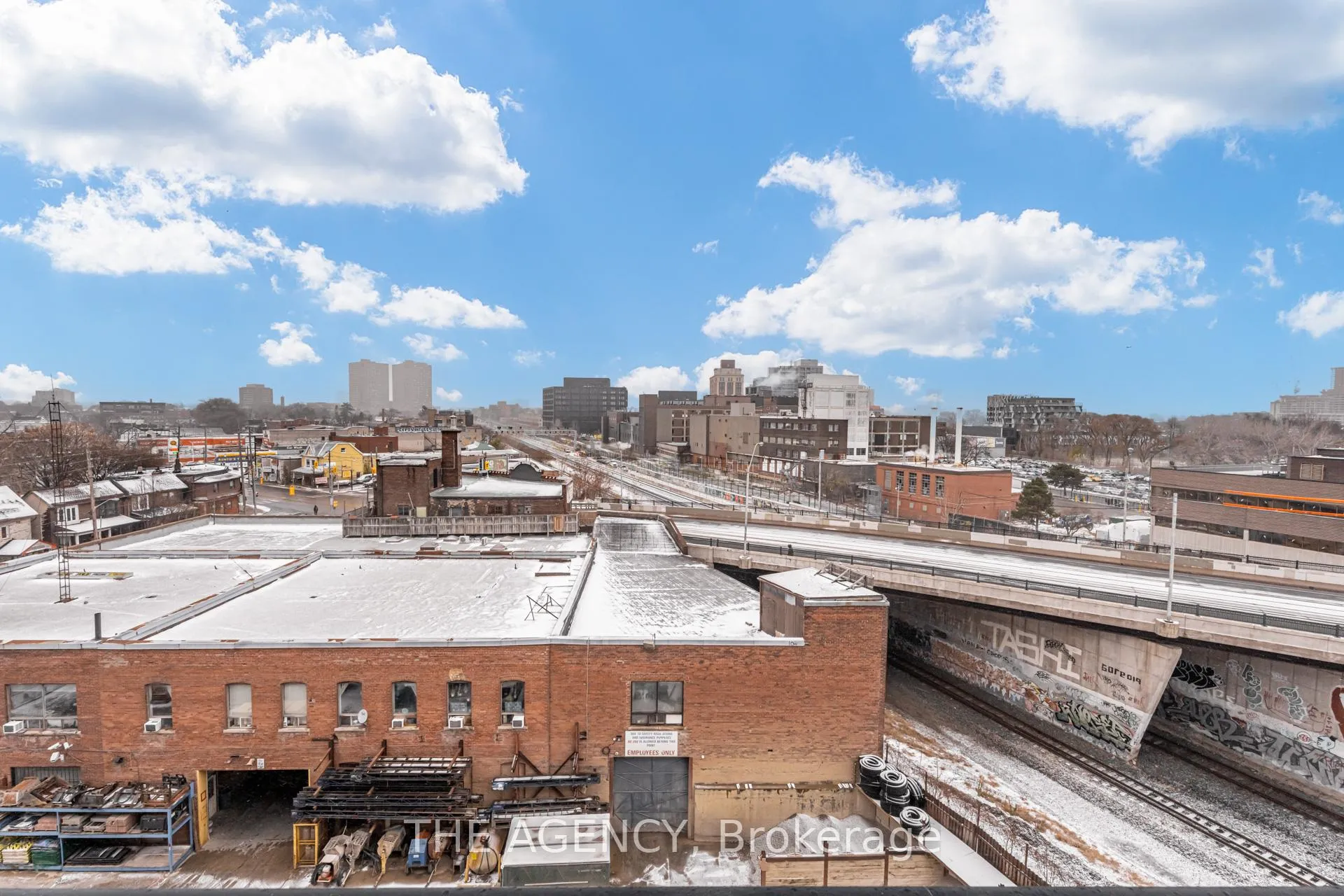Photo 25 of Unit 711, 383 Sorauren Avenue, Toronto, Roncesvalles — HOMEH