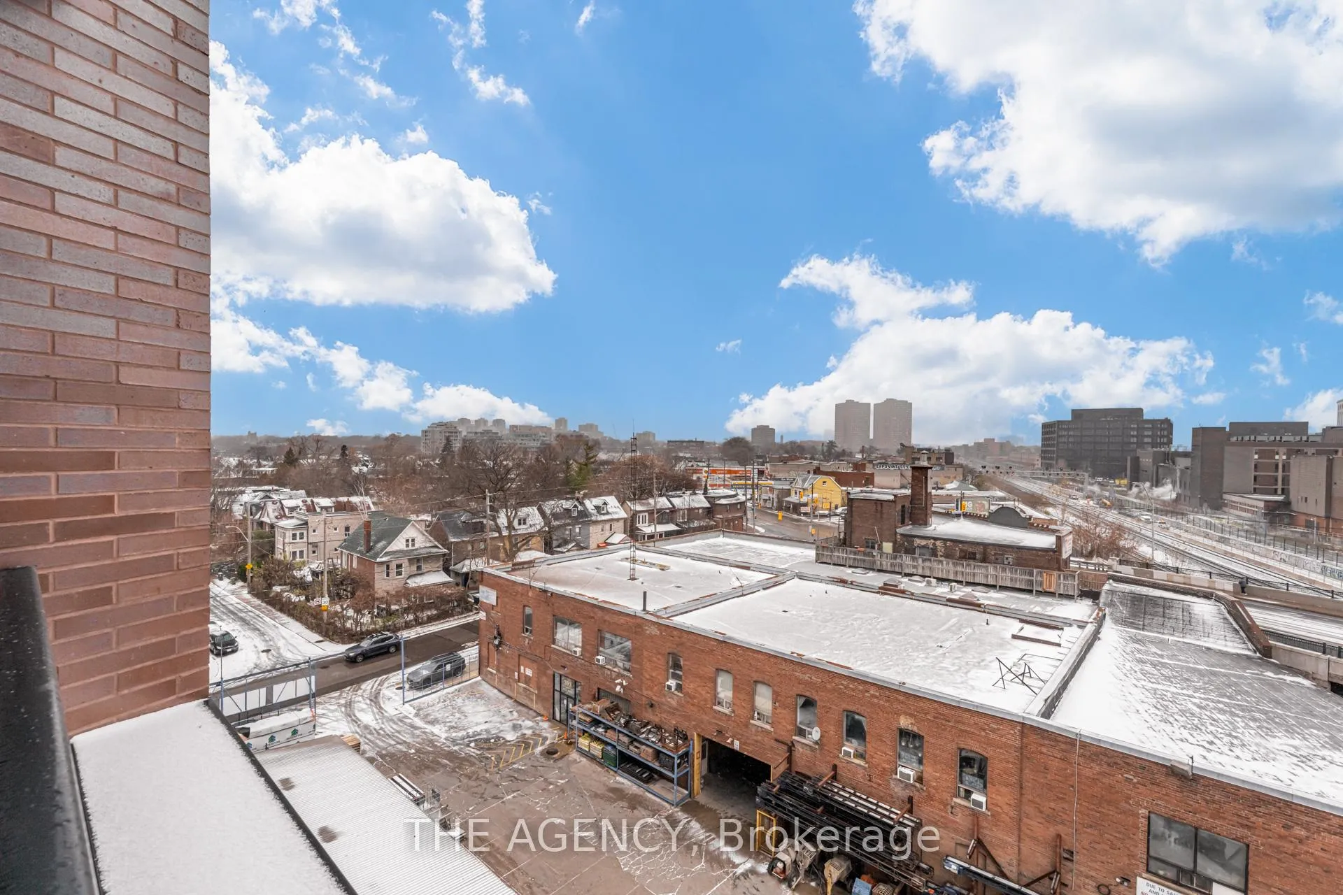 Photo 26 of Unit 711, 383 Sorauren Avenue, Toronto, Roncesvalles — HOMEH