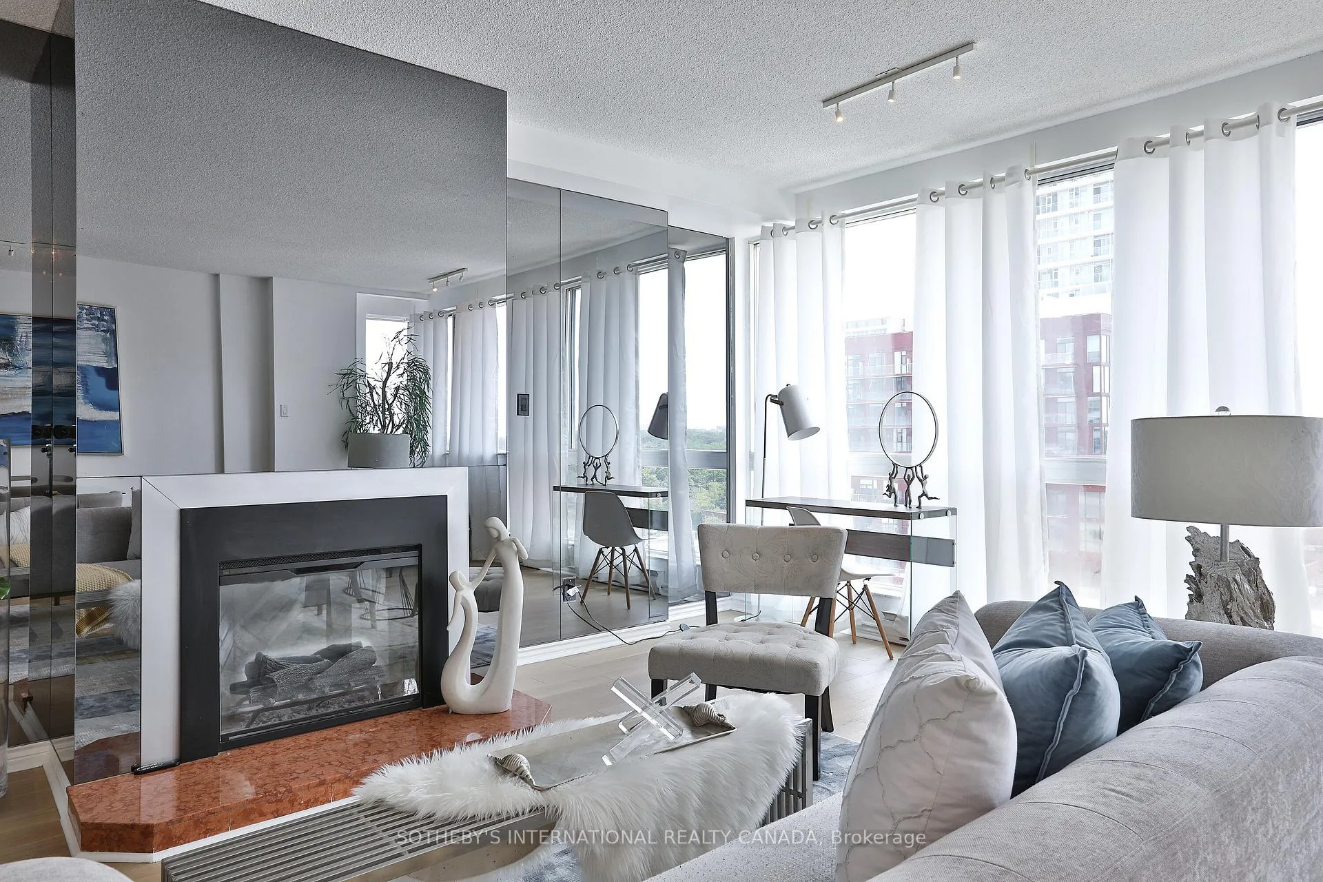 Photo 10 of Unit 1003, 7 Broadway Avenue, Toronto, Mount Pleasant West — HOMEH
