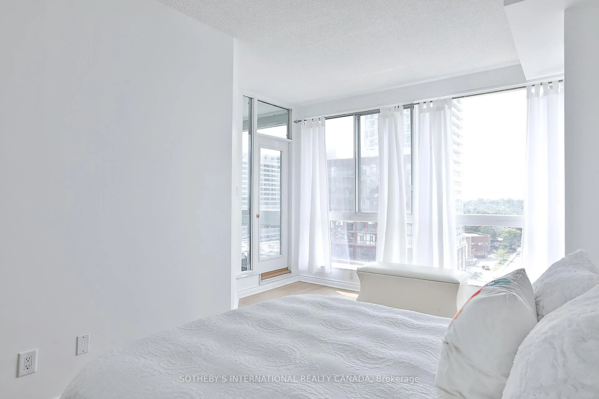 Photo 21 of Unit 1003, 7 Broadway Avenue, Toronto, Mount Pleasant West — HOMEH