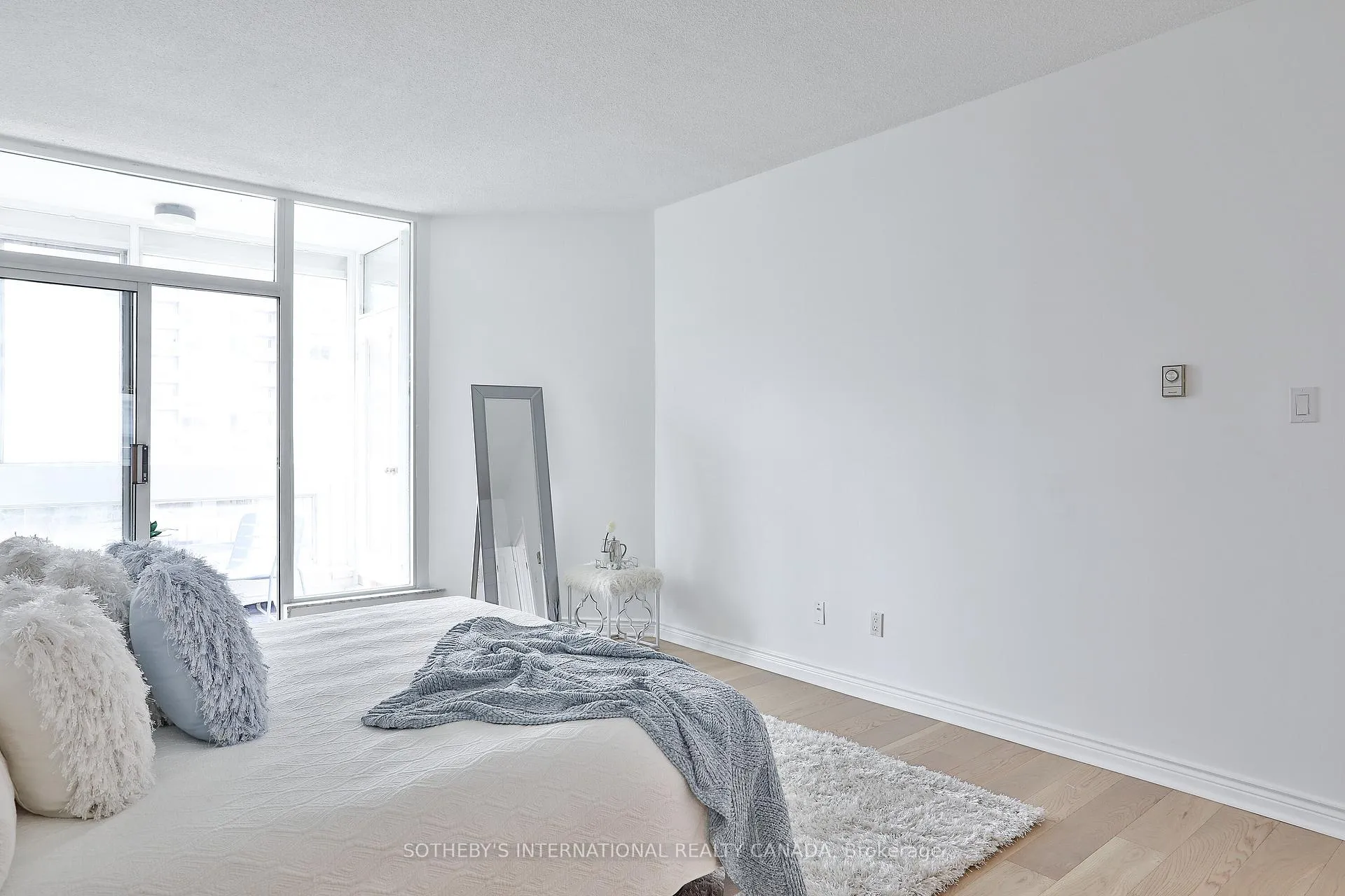 Photo 25 of Unit 1003, 7 Broadway Avenue, Toronto, Mount Pleasant West — HOMEH