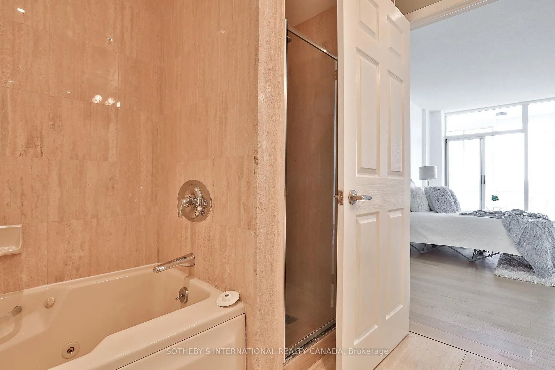 Photo 29 of Unit 1003, 7 Broadway Avenue, Toronto, Mount Pleasant West — HOMEH