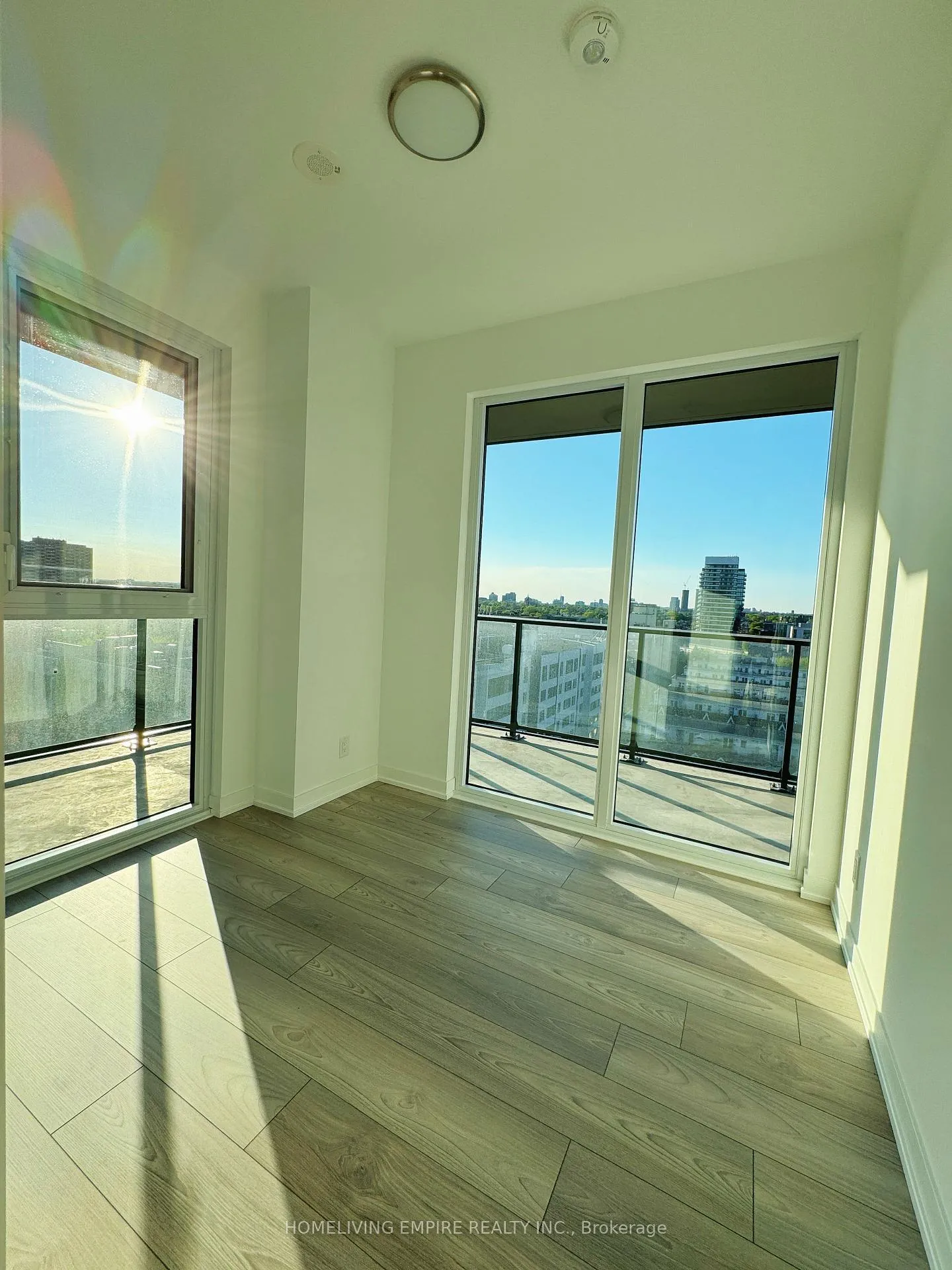 Photo 7 of Unit 806, 285 Dufferin Street, Toronto, South Parkdale — HOMEH