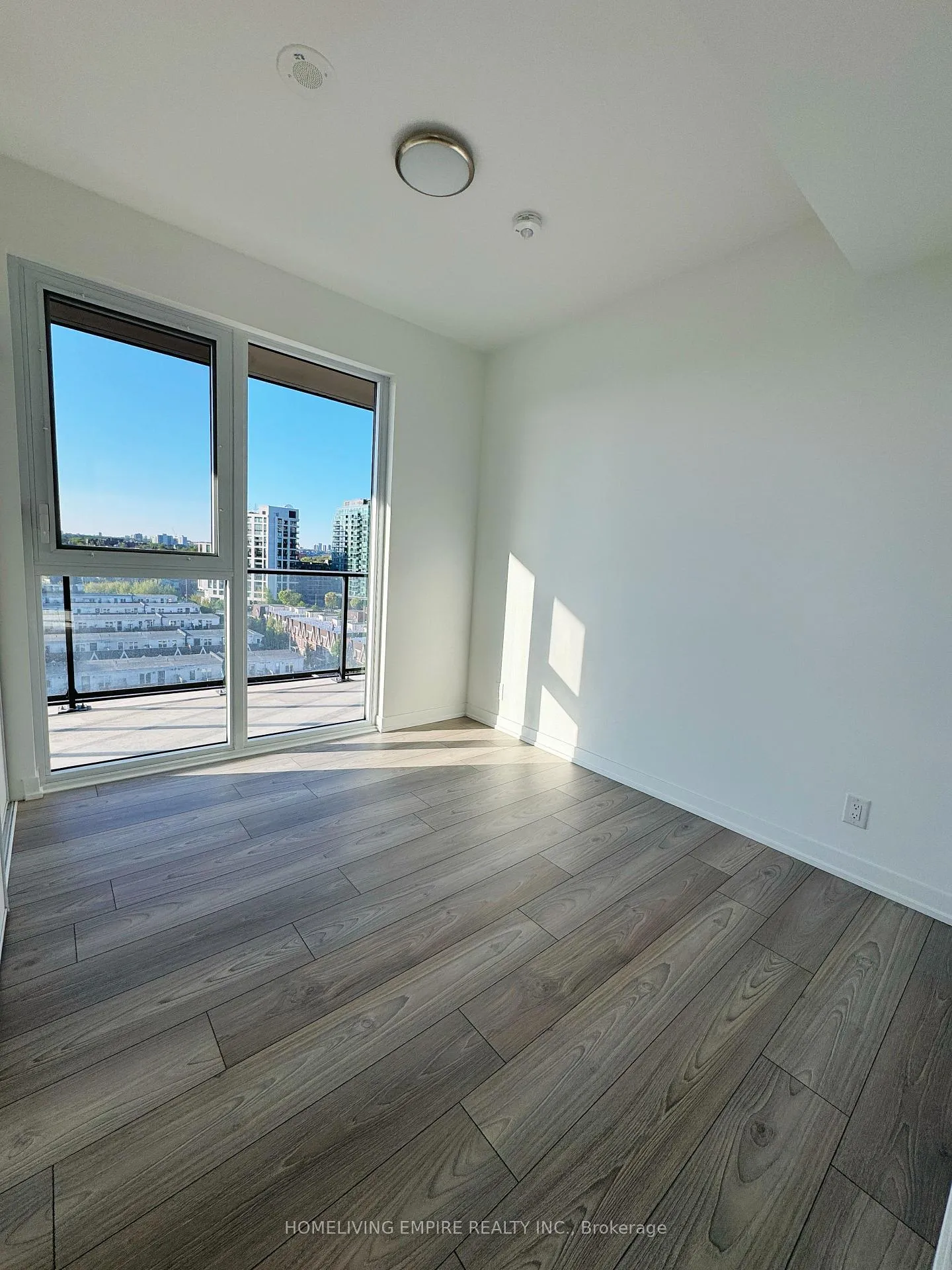Photo 8 of Unit 806, 285 Dufferin Street, Toronto, South Parkdale — HOMEH
