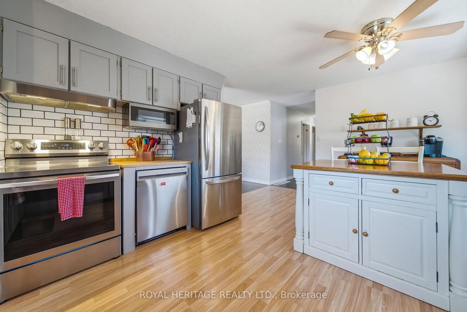 Photo 16 of 18 Panelas Crescent, Quinte West, Trenton Ward — HOMEH