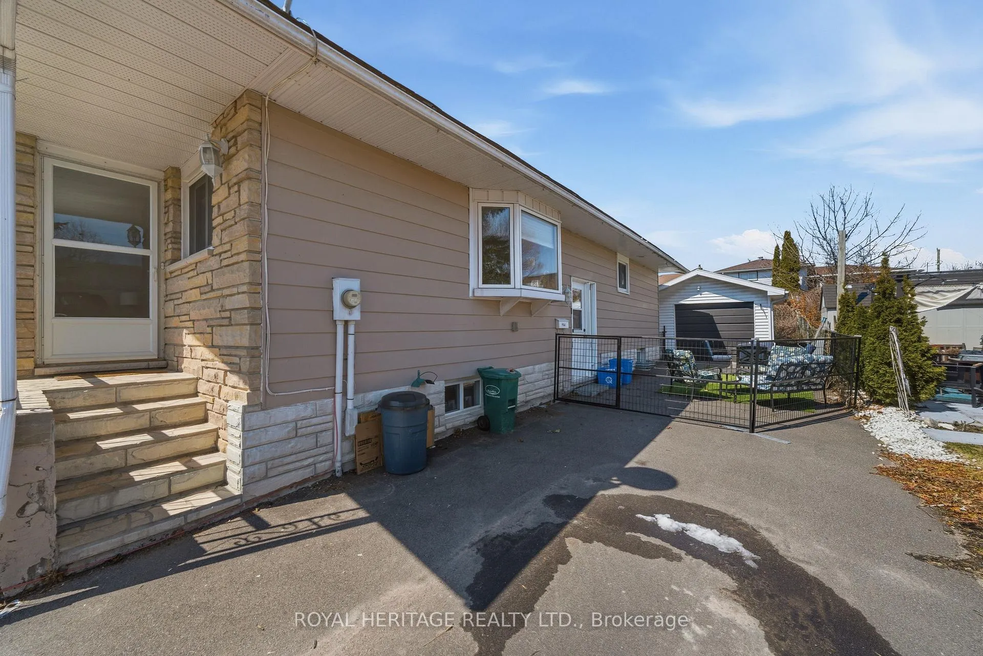 Photo 44 of 18 Panelas Crescent, Quinte West, Trenton Ward — HOMEH