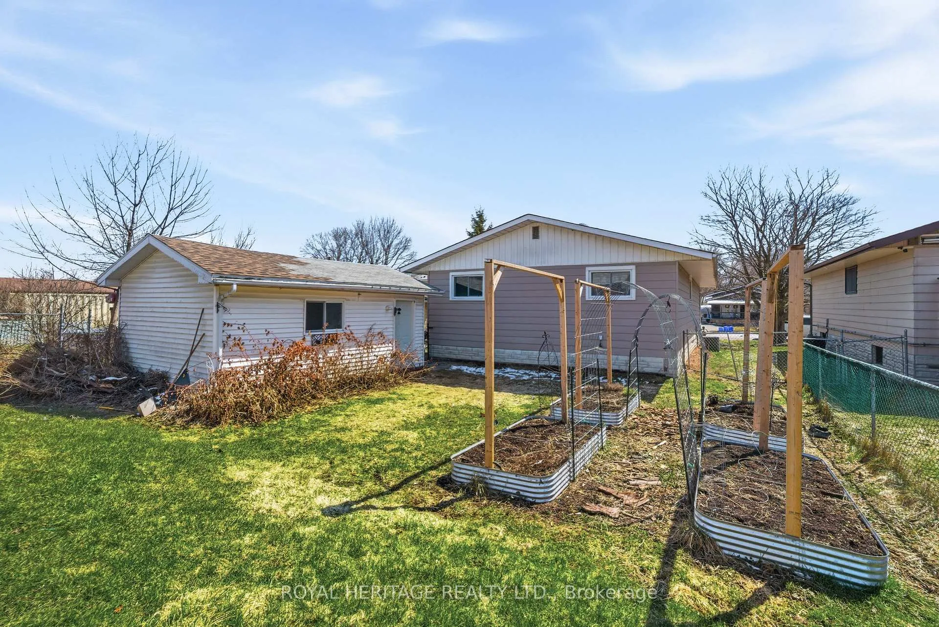 Photo 50 of 18 Panelas Crescent, Quinte West, Trenton Ward — HOMEH