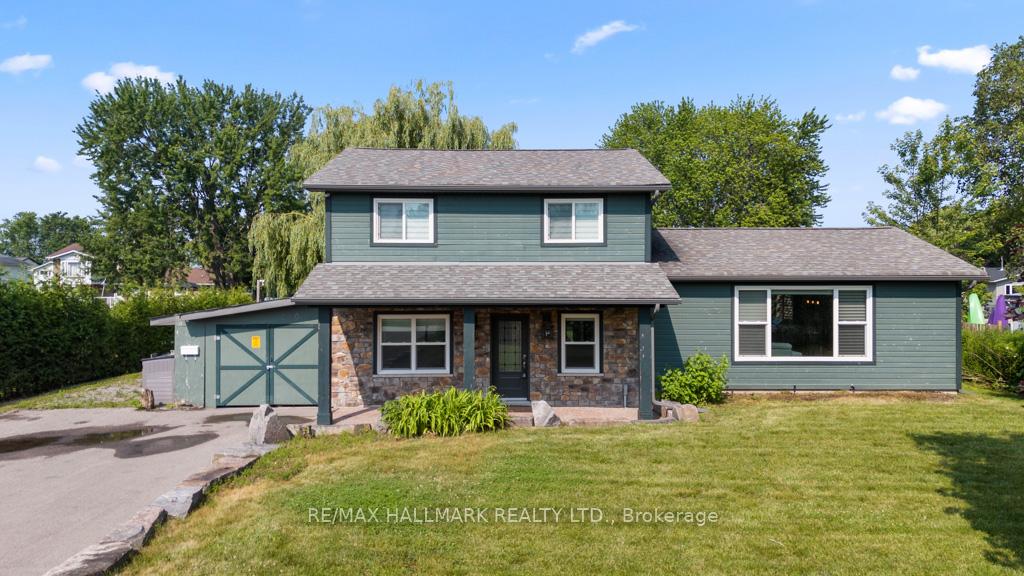 Front of 720 Lake Drive S