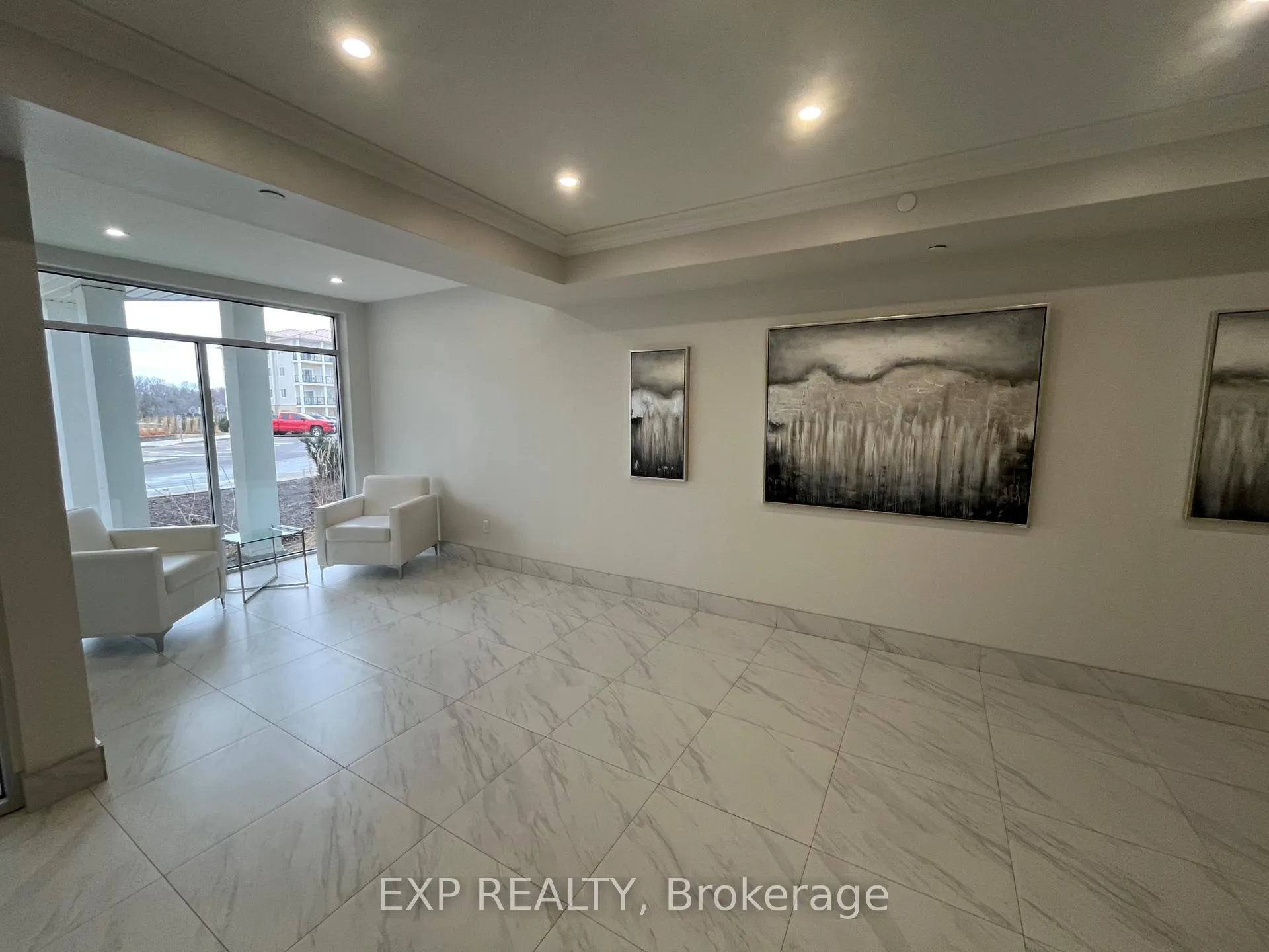 Photo 6 of Unit 113, 50 Lakebreeze Drive, Clarington, Newcastle — HOMEH