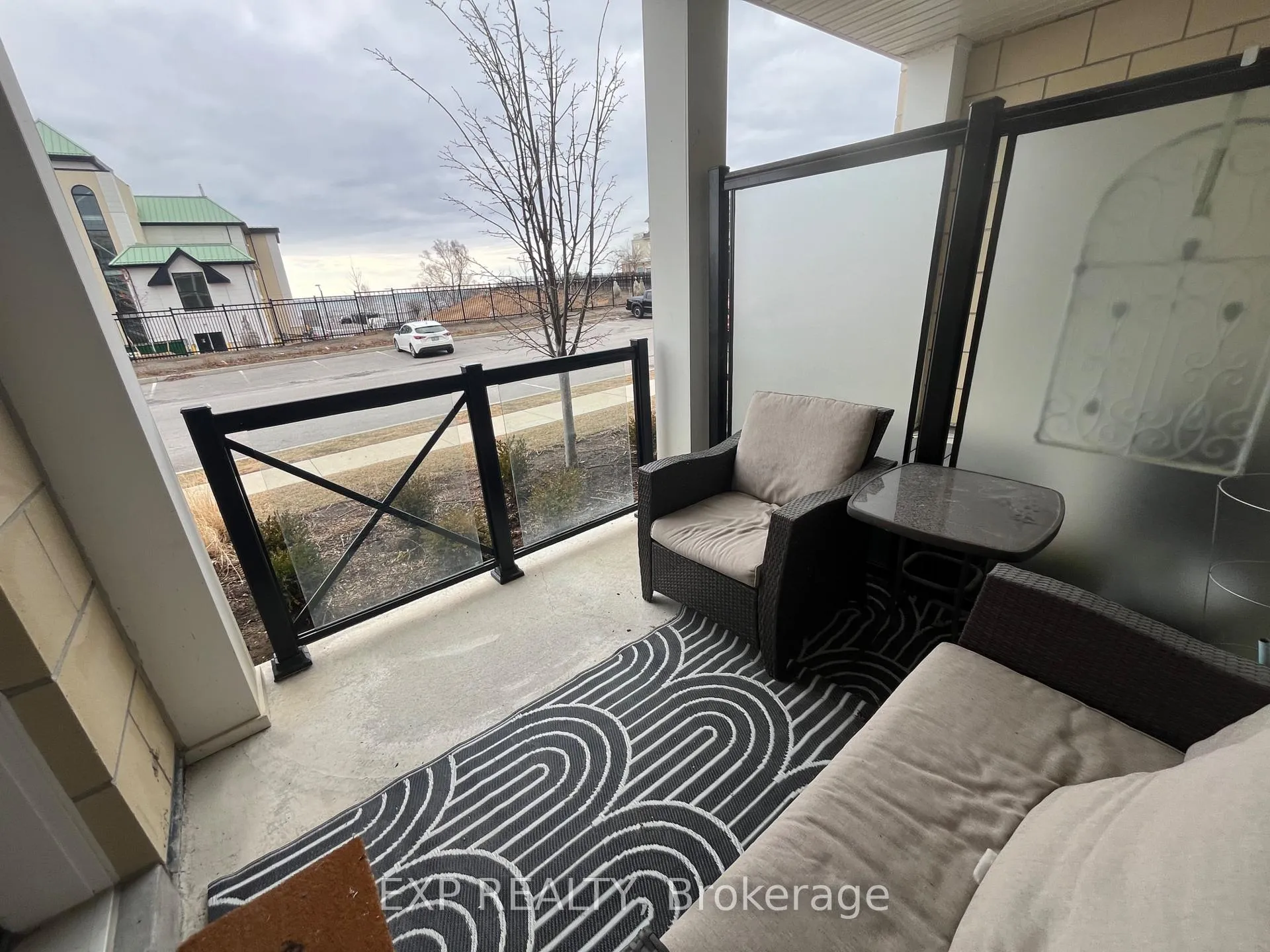 Photo 10 of Unit 113, 50 Lakebreeze Drive, Clarington, Newcastle — HOMEH