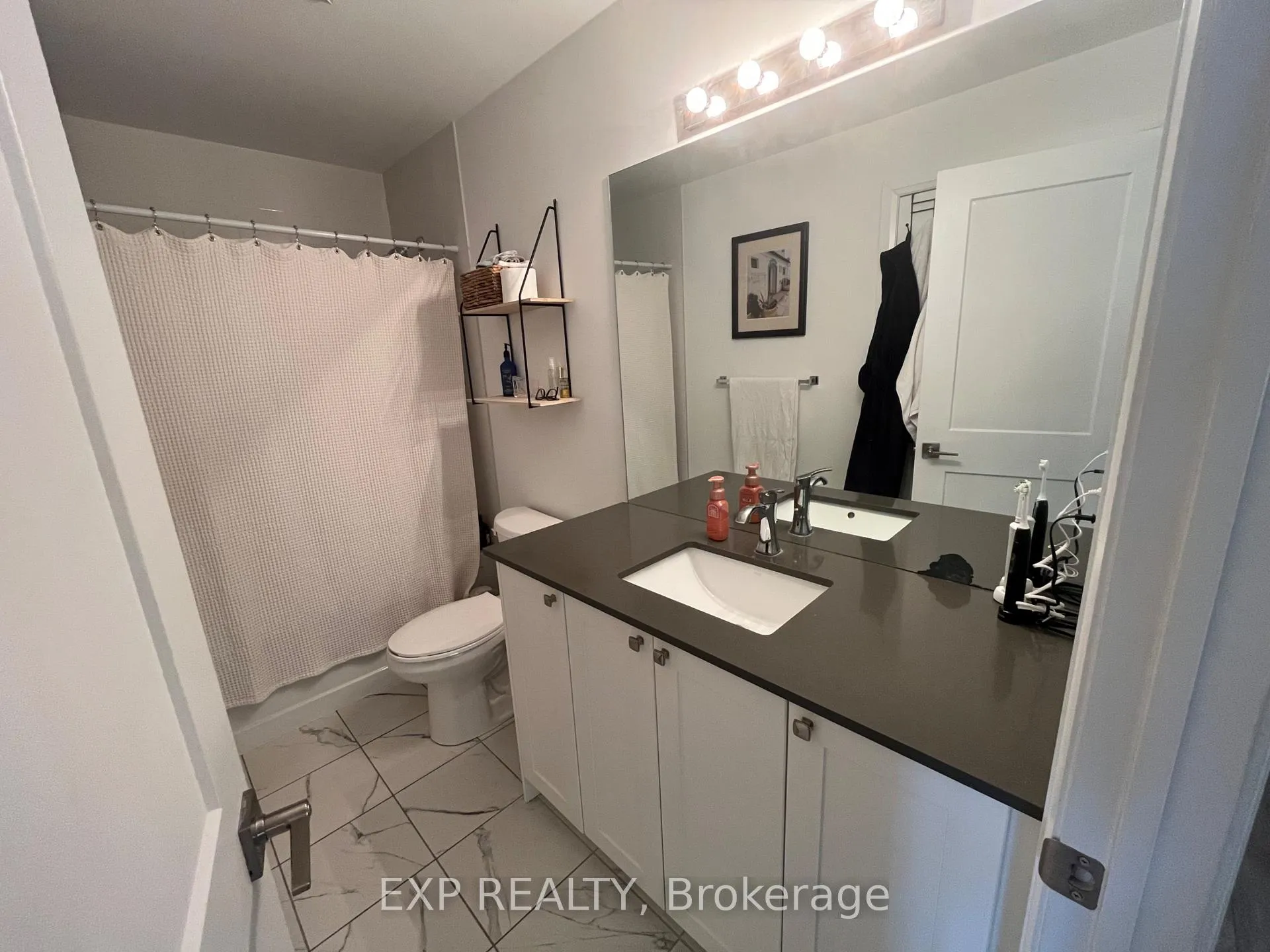 Photo 18 of Unit 113, 50 Lakebreeze Drive, Clarington, Newcastle — HOMEH