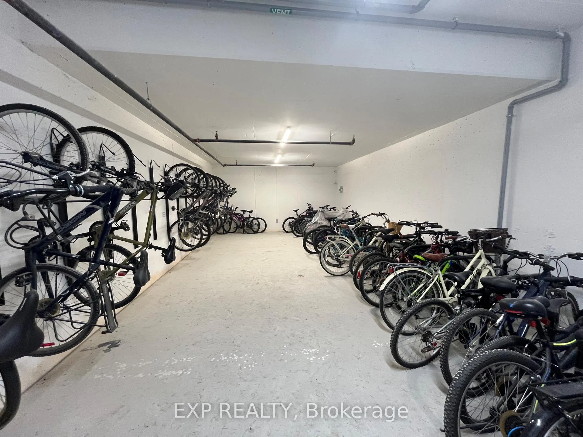 Photo 22 of Unit 113, 50 Lakebreeze Drive, Clarington, Newcastle — HOMEH