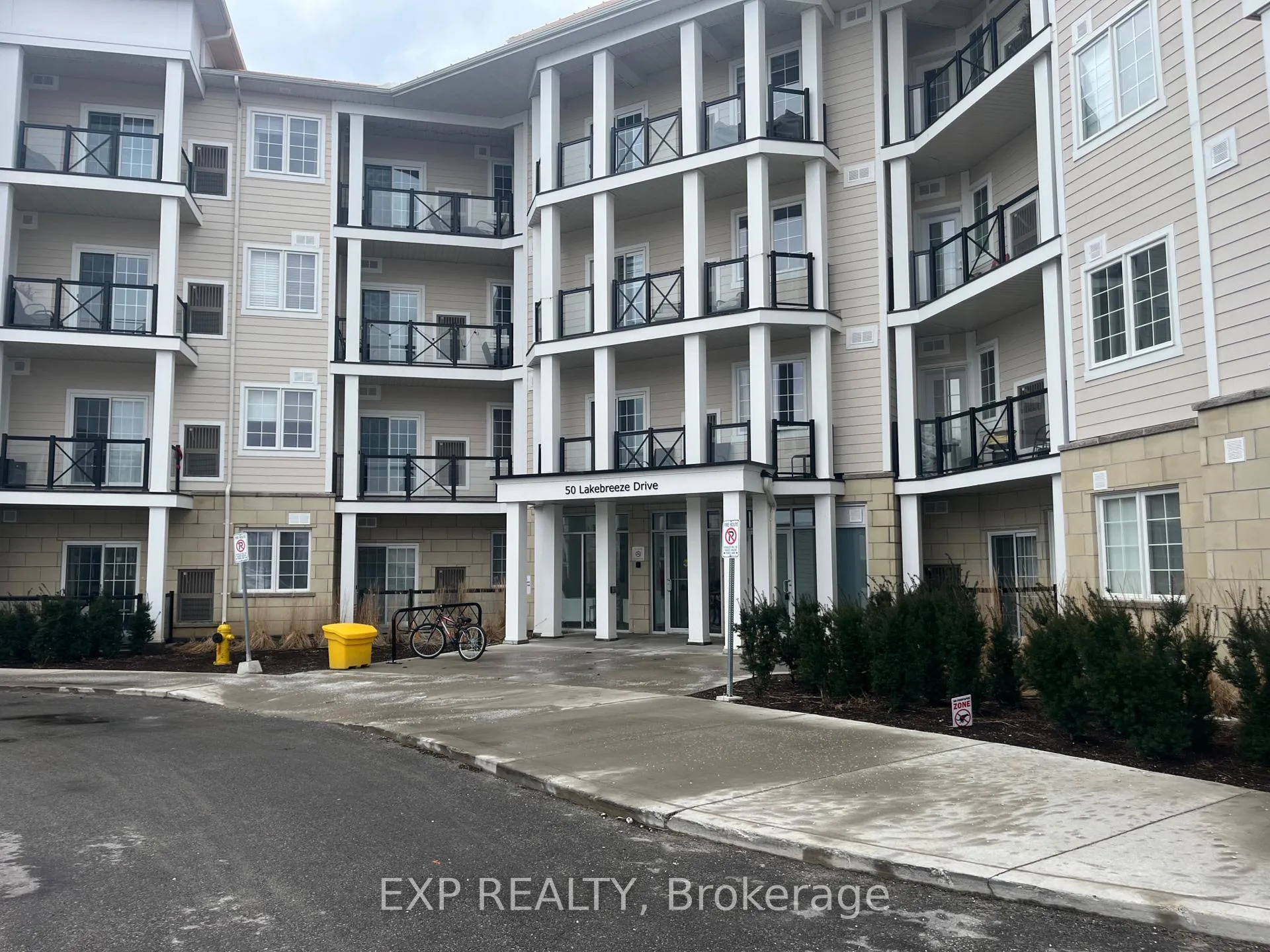 Photo 23 of Unit 113, 50 Lakebreeze Drive, Clarington, Newcastle — HOMEH