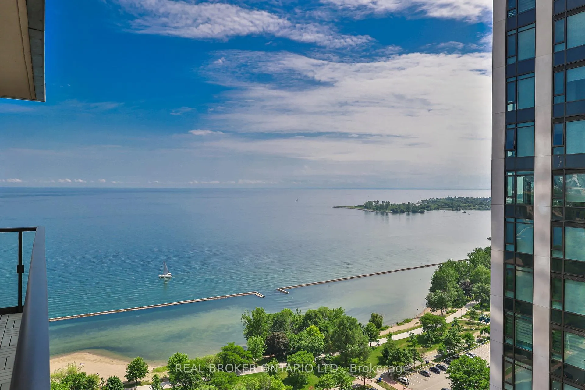 Front of Unit 2712, 1926 Lake Shore Boulevard W