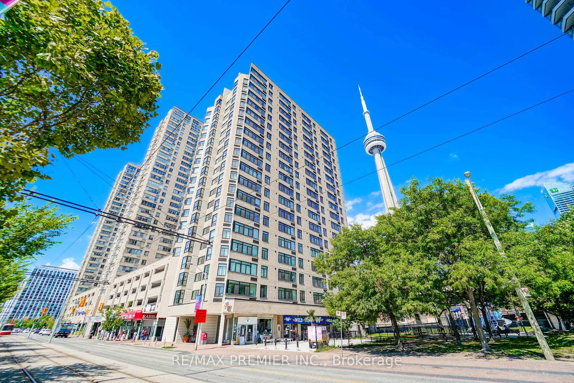 Photo 2 of Unit Unit 601, 250 Queens Quay Boulevard W, Toronto, Waterfront Communities — HOMEH