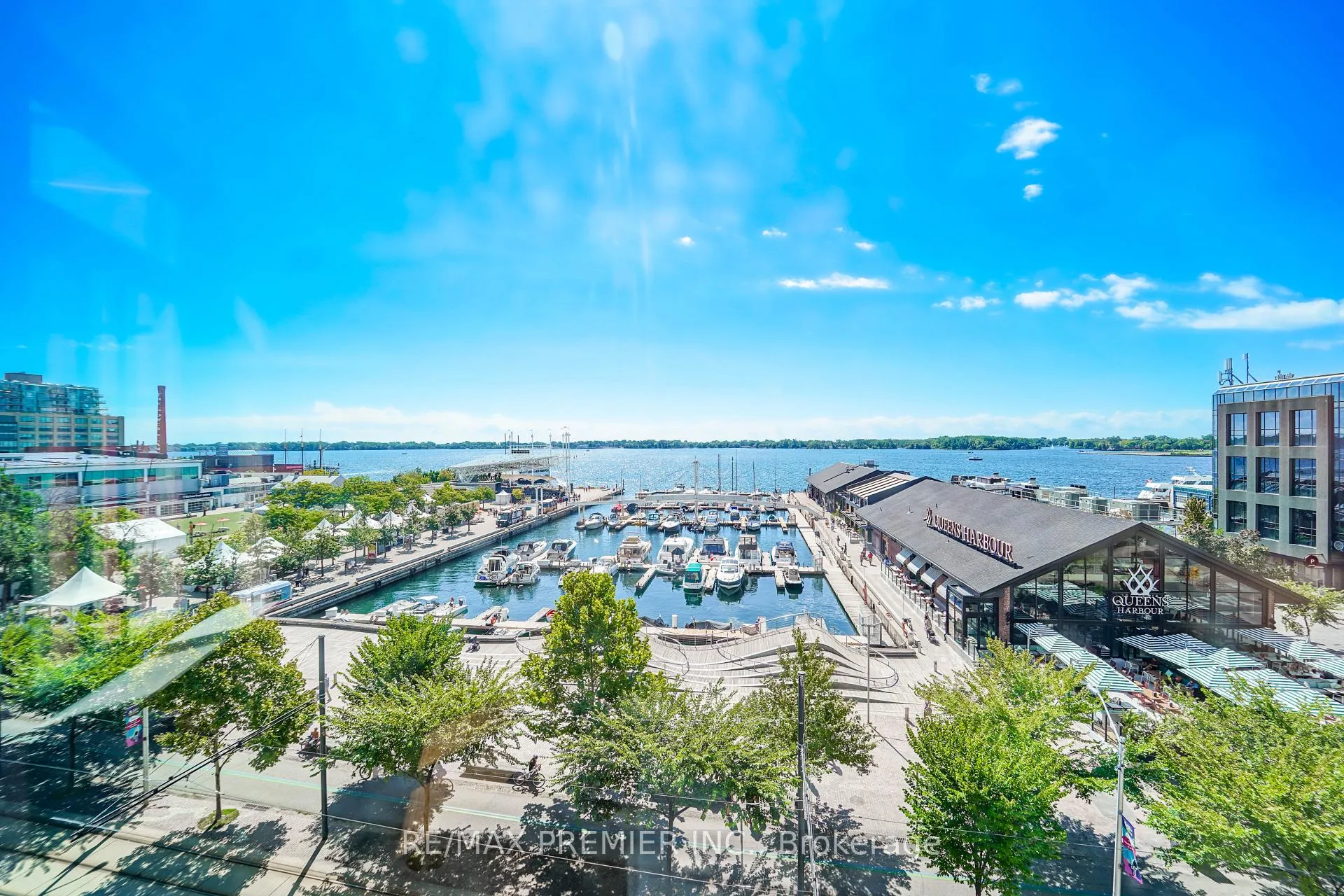 Photo 3 of Unit Unit 601, 250 Queens Quay Boulevard W, Toronto, Waterfront Communities — HOMEH