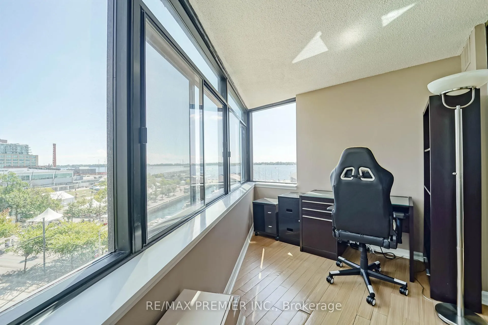 Photo 11 of Unit Unit 601, 250 Queens Quay Boulevard W, Toronto, Waterfront Communities — HOMEH