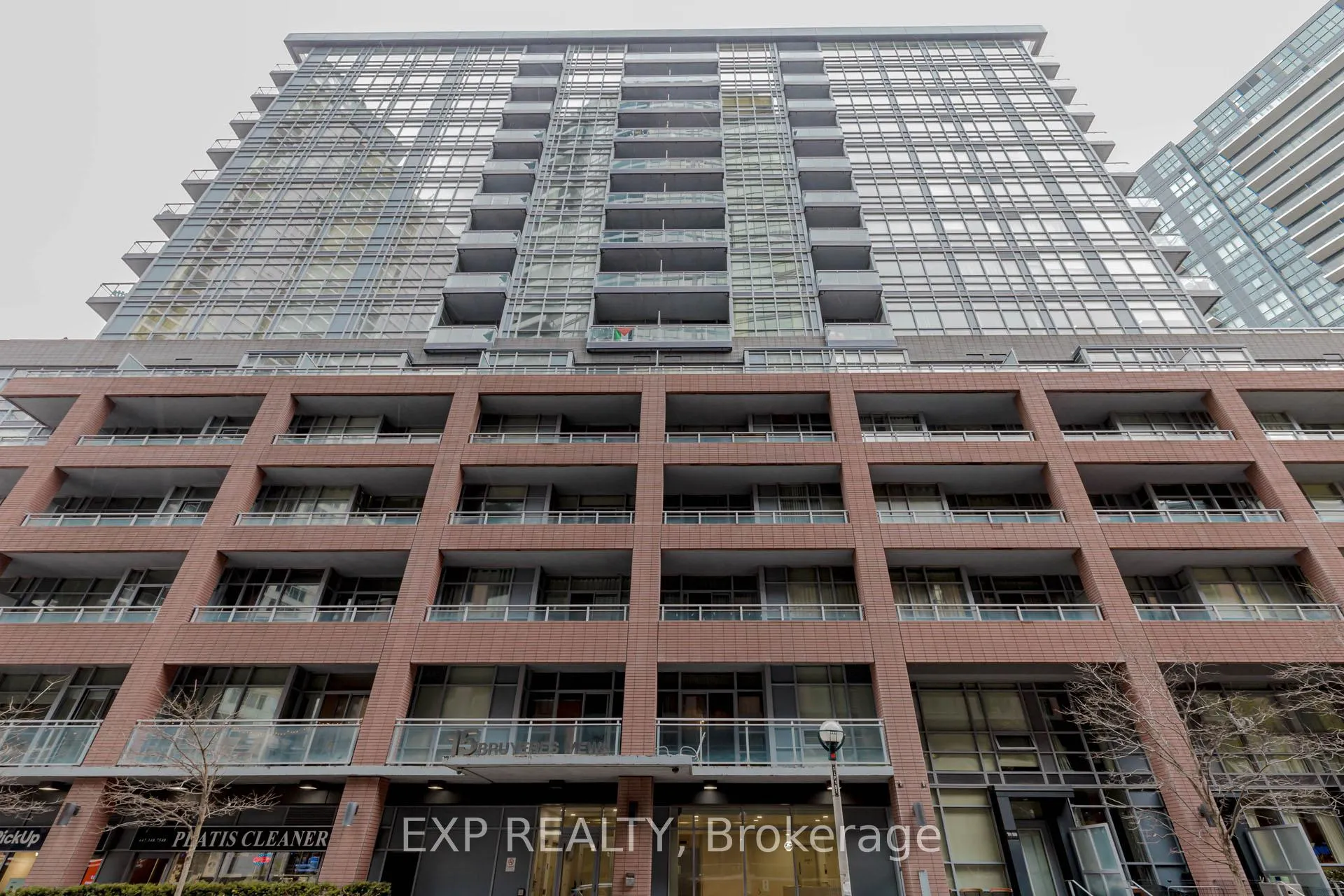 Front of Unit 616, 15 Bruyeres Mews