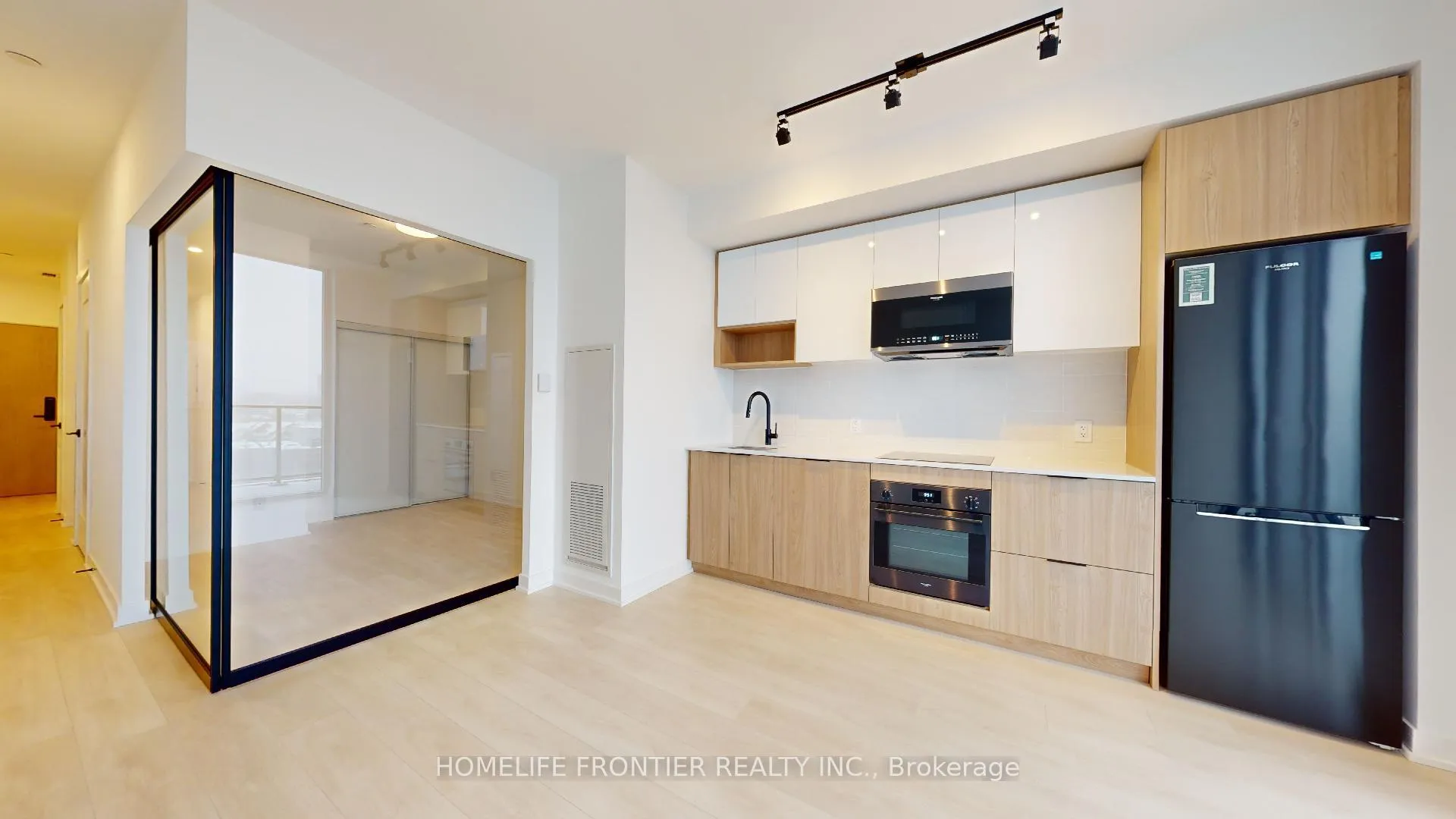 Photo 3 of Unit 904, 5 Defries Street, Toronto, Regent Park — HOMEH